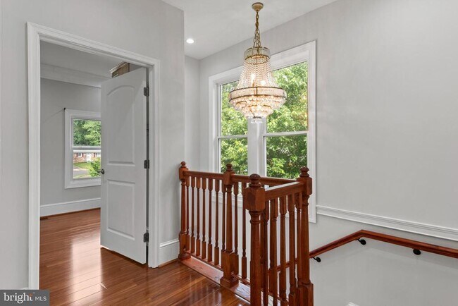 Building Photo - 3709 Forestdale Ave