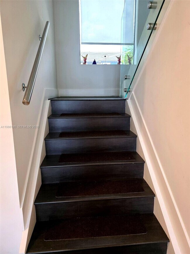 Building Photo - 15785 NW 91st Ct