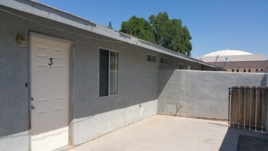 Building Photo - Brawley apartment for rent!
