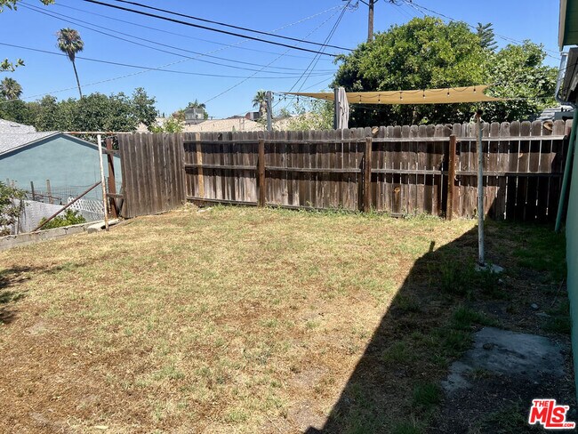 Building Photo - 4316 Perlita Ave