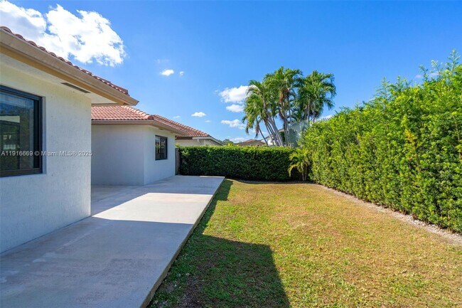 Building Photo - 15057 SW 32nd St