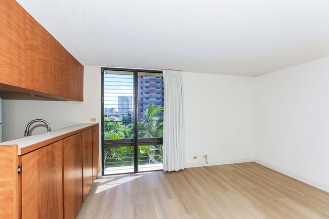 Building Photo - Piikoi Atrium - studio,1 bath with 1 covered parking stall