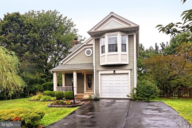Building Photo - 13610 Soft Breeze Ct