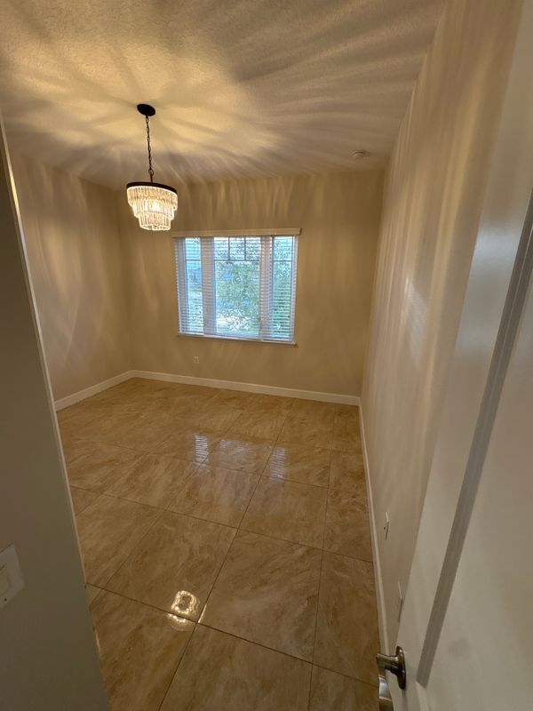 Building Photo - 13775 Benavente Ave