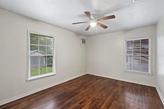 Building Photo - 1511 Alguno Rd