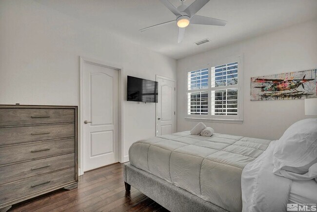 Building Photo - 10345 Rollins Dr