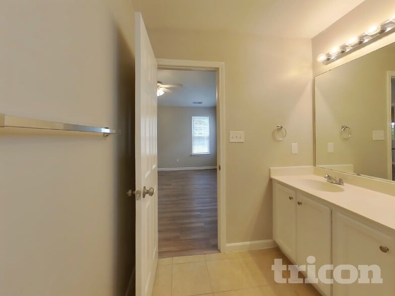Building Photo - 6311 Spanish Moss Ln