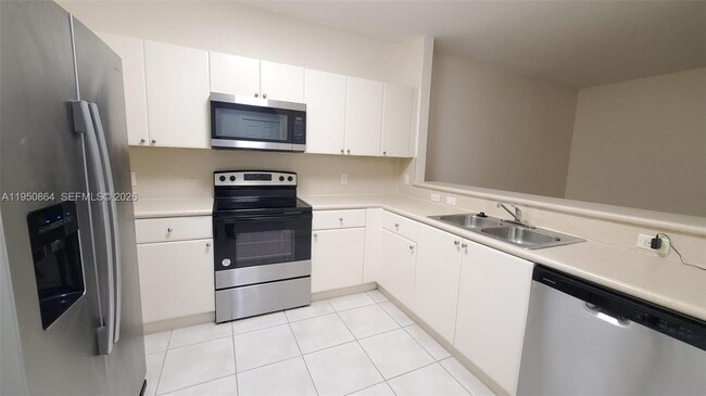 Building Photo - 3976 SW 157th Ave