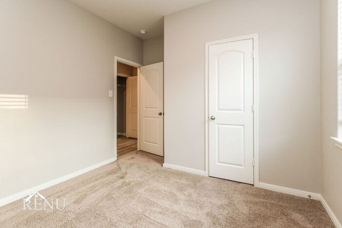 Building Photo - 25393 Cypress Bend Dr