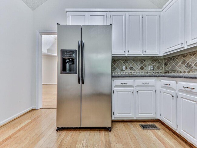 Building Photo - 3007 Clove Tree Ln