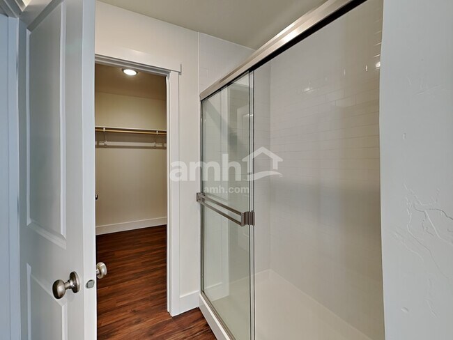 Building Photo - 965 N Rivermist Pl