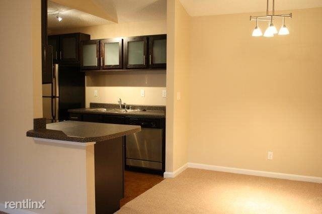 Building Photo - 2 br, 2 bath Apartment - 10803 Sparrow Circle