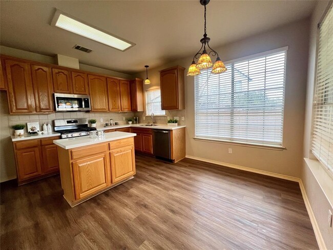 Building Photo - 8917 Whiteworth Loop