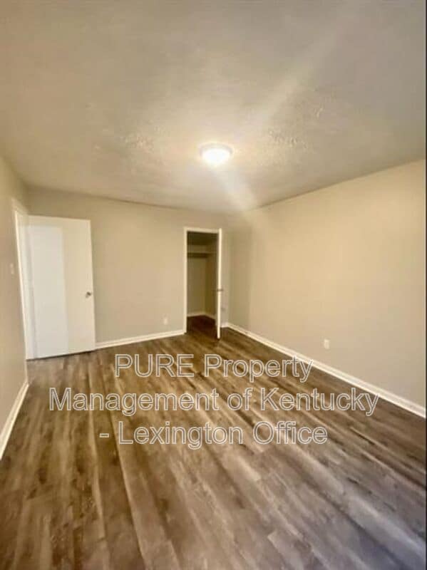 Building Photo - 301 Christy Allyn Ct