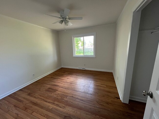 Building Photo - Very spacious home for rent