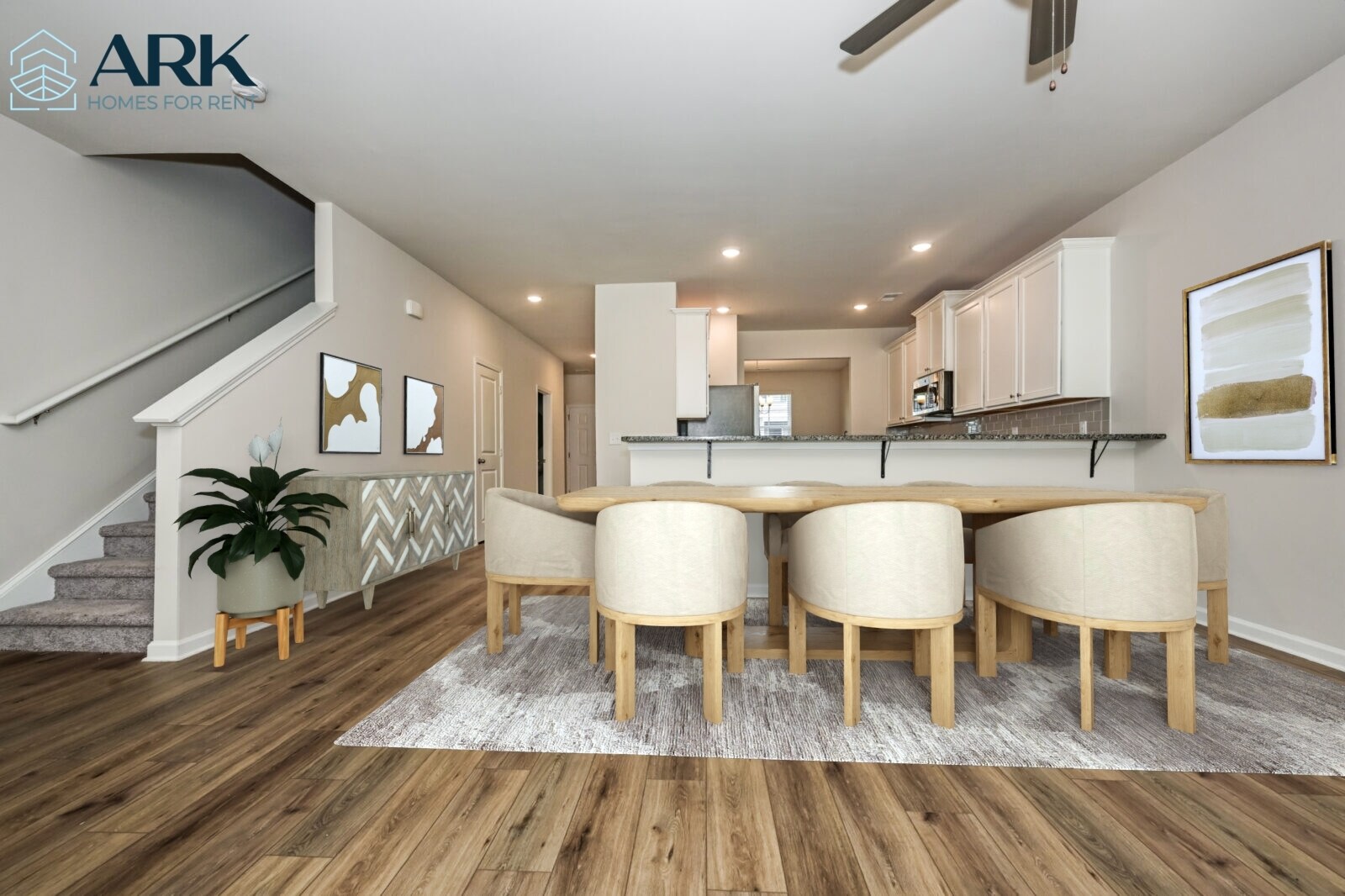 Building Photo - 3573 Saratoga Cir