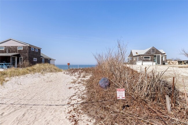 Building Photo - 52 Summit Dr