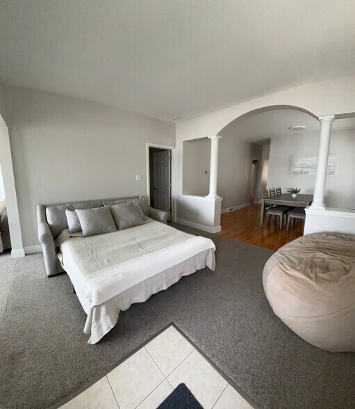 Living Room #2 - 4 N Pistakee Lake Rd
