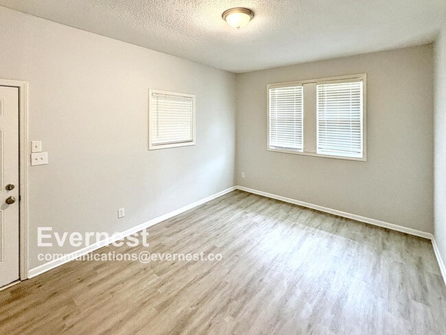 Building Photo - 10703 Pintail Pl
