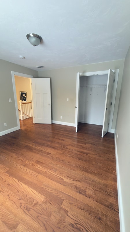 Building Photo - 22 W Shore Park Rd