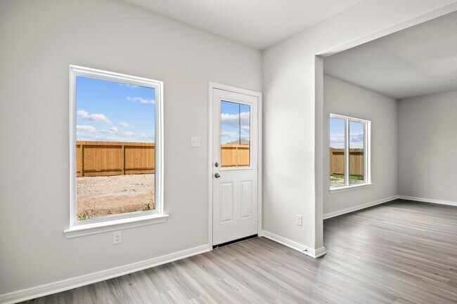 Building Photo - 329 Tejas Trl