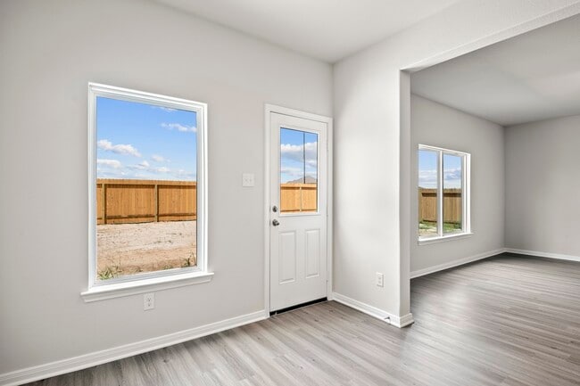 Building Photo - 344 Kingston Wy