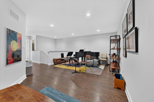 Building Photo - 3062 N Spurway Dr