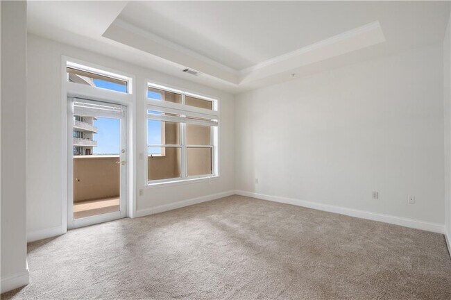 Building Photo - 3334 Peachtree Rd NE