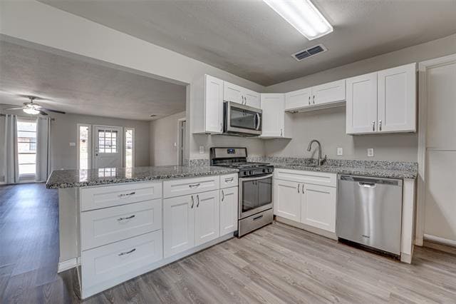 Building Photo - 407 Kenway St