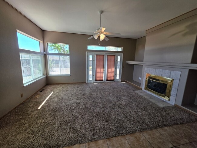 Building Photo - Fully Furnished