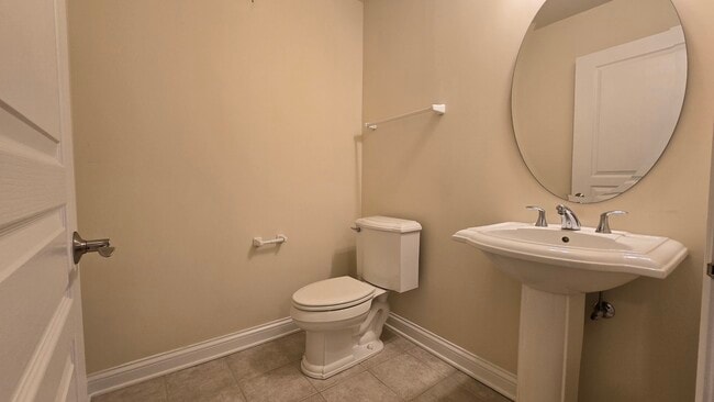 Building Photo - 101 Pointe Dr