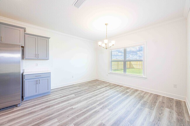 Building Photo - 12753 Shoshoney Cir
