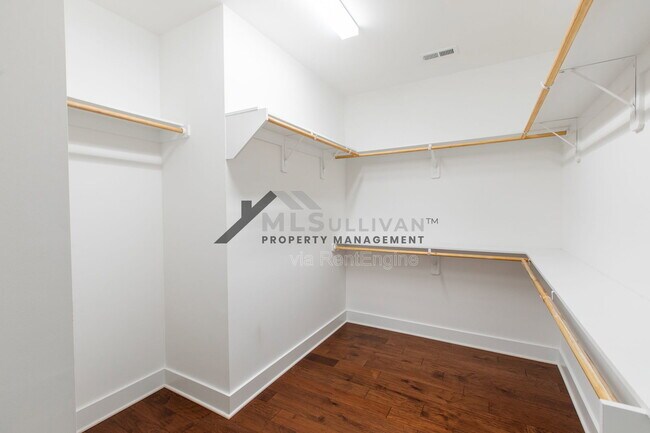Building Photo - 1121 Crested Jay Dr