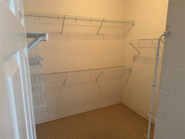 Building Photo - 275 Rock Springs Dr