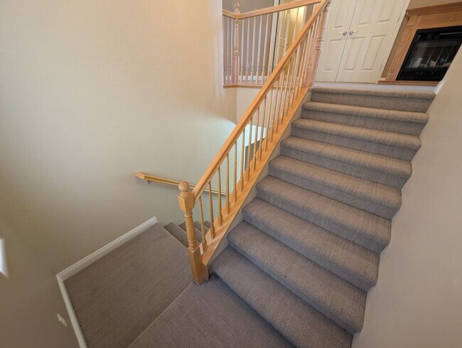 Building Photo - 9149 Tudor Park Pl