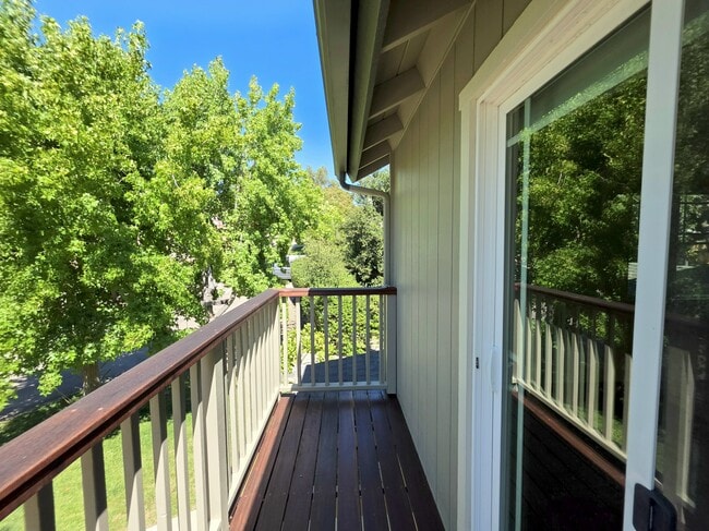 Building Photo - 3310 Manzana St