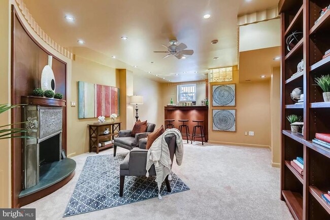 Building Photo - 2919 Elliott St