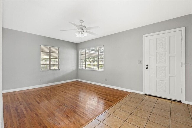Building Photo - 1005 W Woodlawn Ave