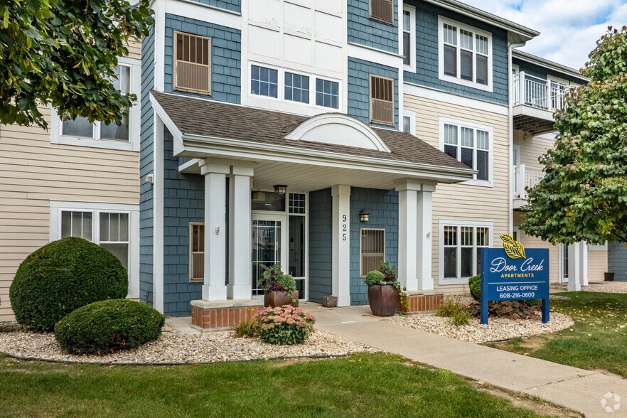 Primary Photo - Door Creek Apartments