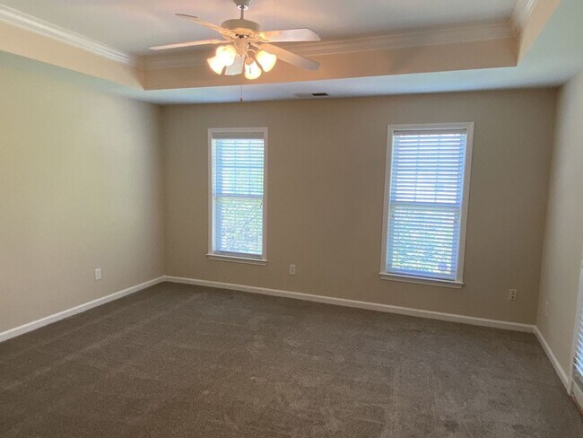 Building Photo - 2 story, 3 Bedroom Corner Lot Home in Corn...