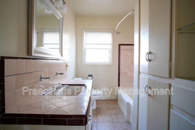 Building Photo - 5021 Garfield St