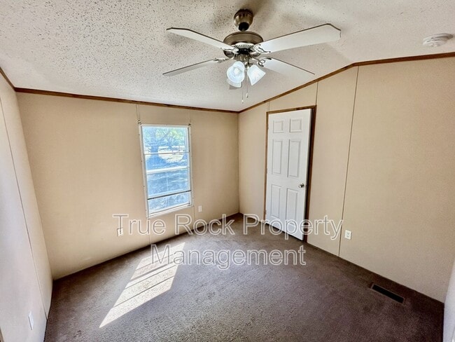 Building Photo - 16816 County Rd 1525