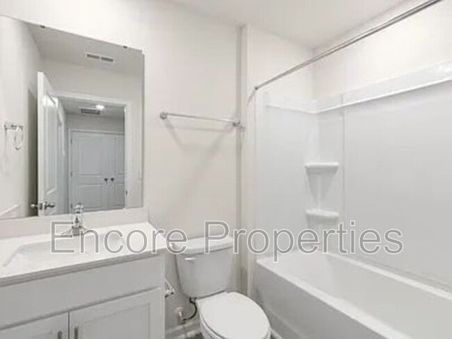 Building Photo - 18 March Crk Dr