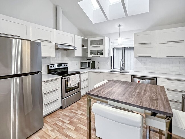 Building Photo - Charming Ballard 3BR Home with Patio, Garage in Prime Location