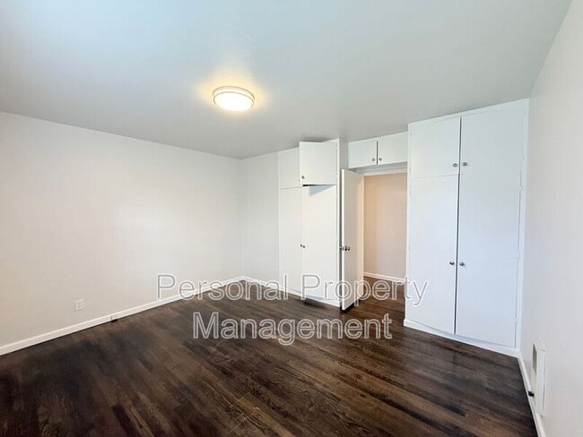 Building Photo - 1103 W St