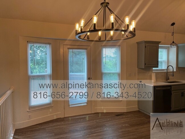 Building Photo - Gorgeous Multi Level Side by Side Split, P...