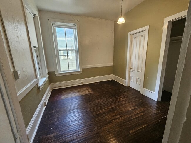 Building Photo - 728 Rhode Island St