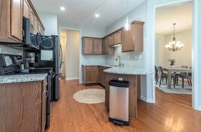 Building Photo - 10492 Ashfarm Way