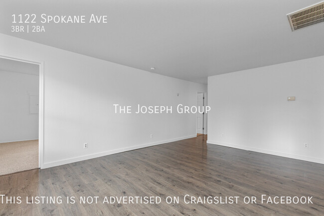 Building Photo - 1122 Spokane Ave