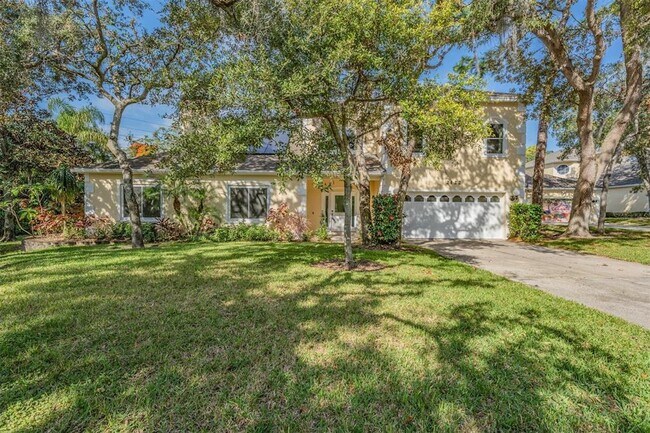 Building Photo - 2122 Oak Forest Ln